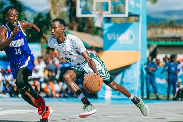 Quels sont les meilleurs exercices pour améliorer la coordination œil-main chez les jeunes basketteurs?